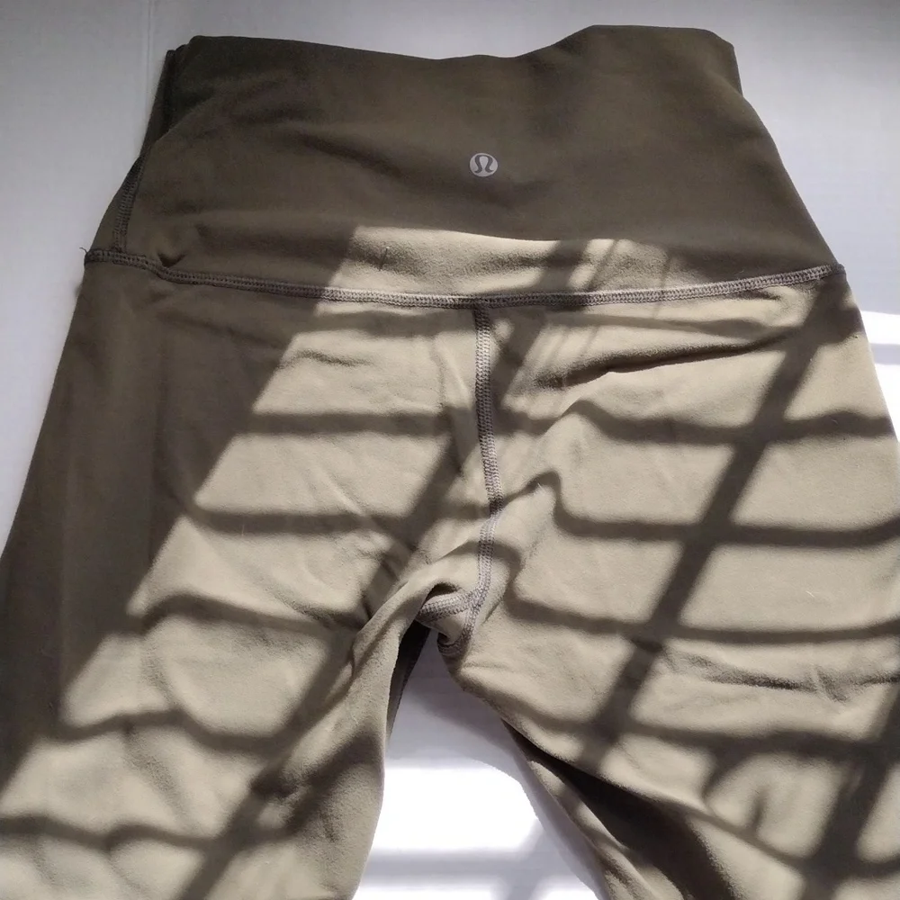 Lululemon Olive Green High-Waisted Leggings S